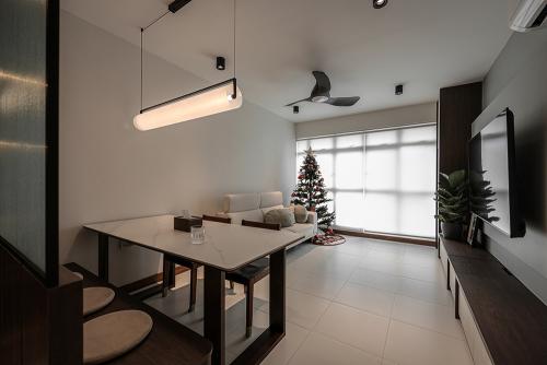 Modern Living Room at Telok Blangah Towers