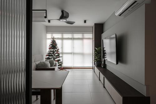 Modern Living Room at Telok Blangah Towers