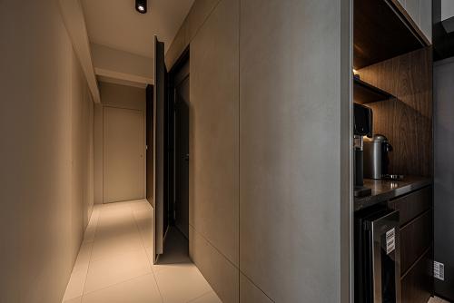 Modern Hallway at Telok Blangah Towers