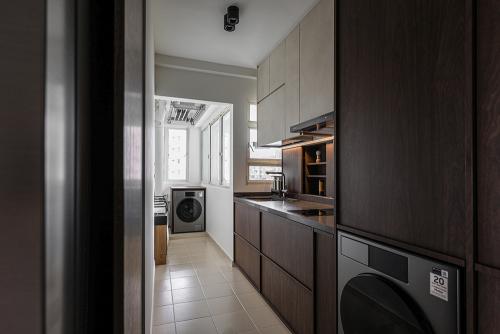 Modern Kitchen at Telok Blangah Towers