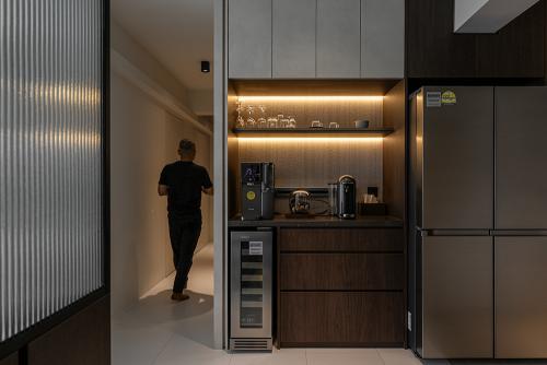 Modern Pantry at Telok Blangah Towers
