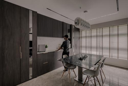 Modern Dining Room at Tampines GreenRidges
