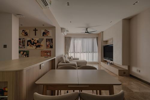 Minimalist Living Room at Heritage View
