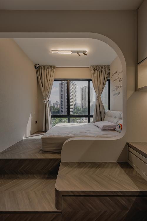 Minimalist Bedroom at Heritage View