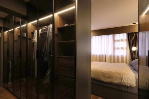 Modern Walk-in Wardrobe at Resale 4 Room HDB @ Punggol Way