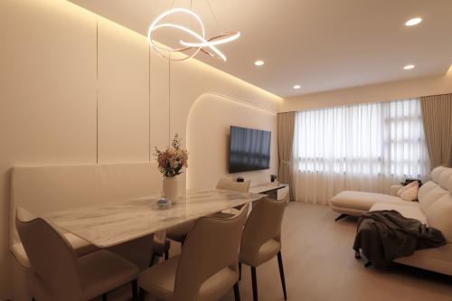 Modern Living Room at Resale 4 Room HDB @ Punggol Way