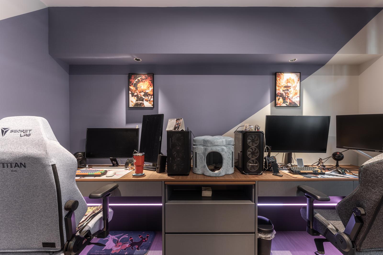 Contemporary Gaming Room with TV Console and Carpet