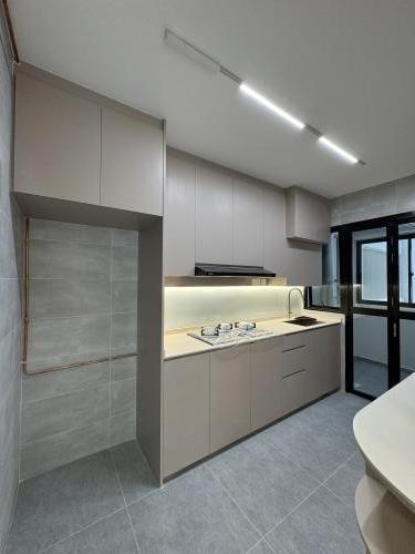 Minimalist Kitchen at Garden Vale, 4Room BTO
