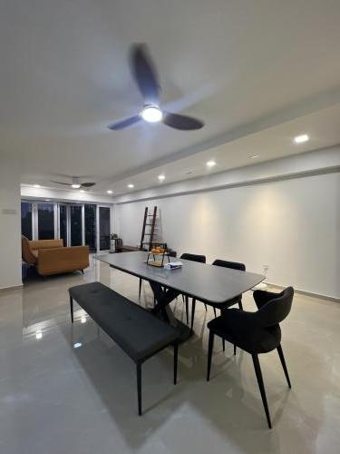 Minimalist Living Room at Jurong West Central, EA