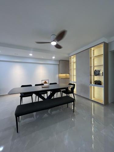 Minimalist Living Room at Jurong West Central, EA
