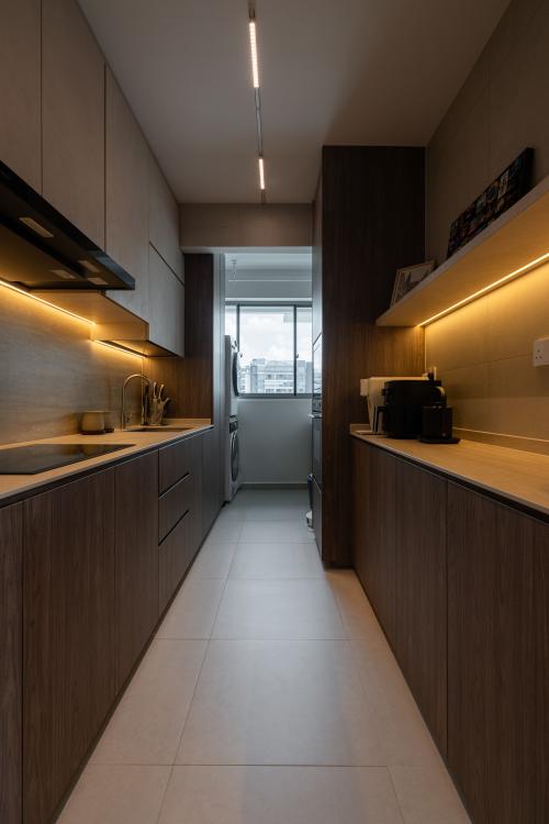 Modern Kitchen at 476B Upper Serangoon View