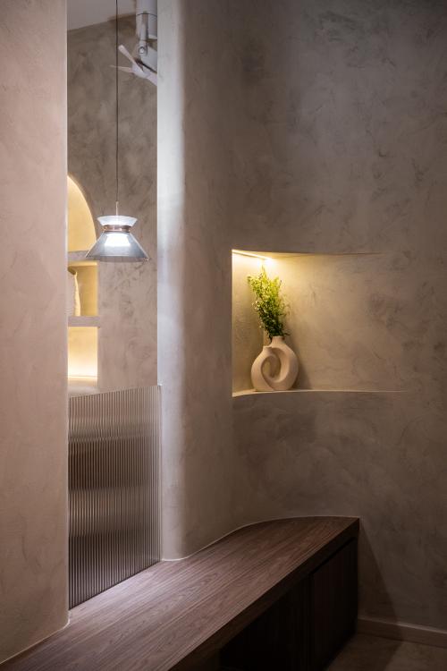 Modern Entryway at 476B Upper Serangoon View