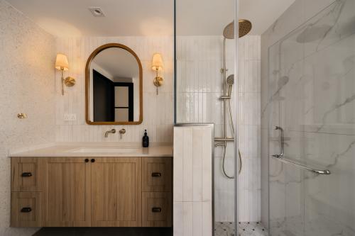Country Bathroom at Serangoon