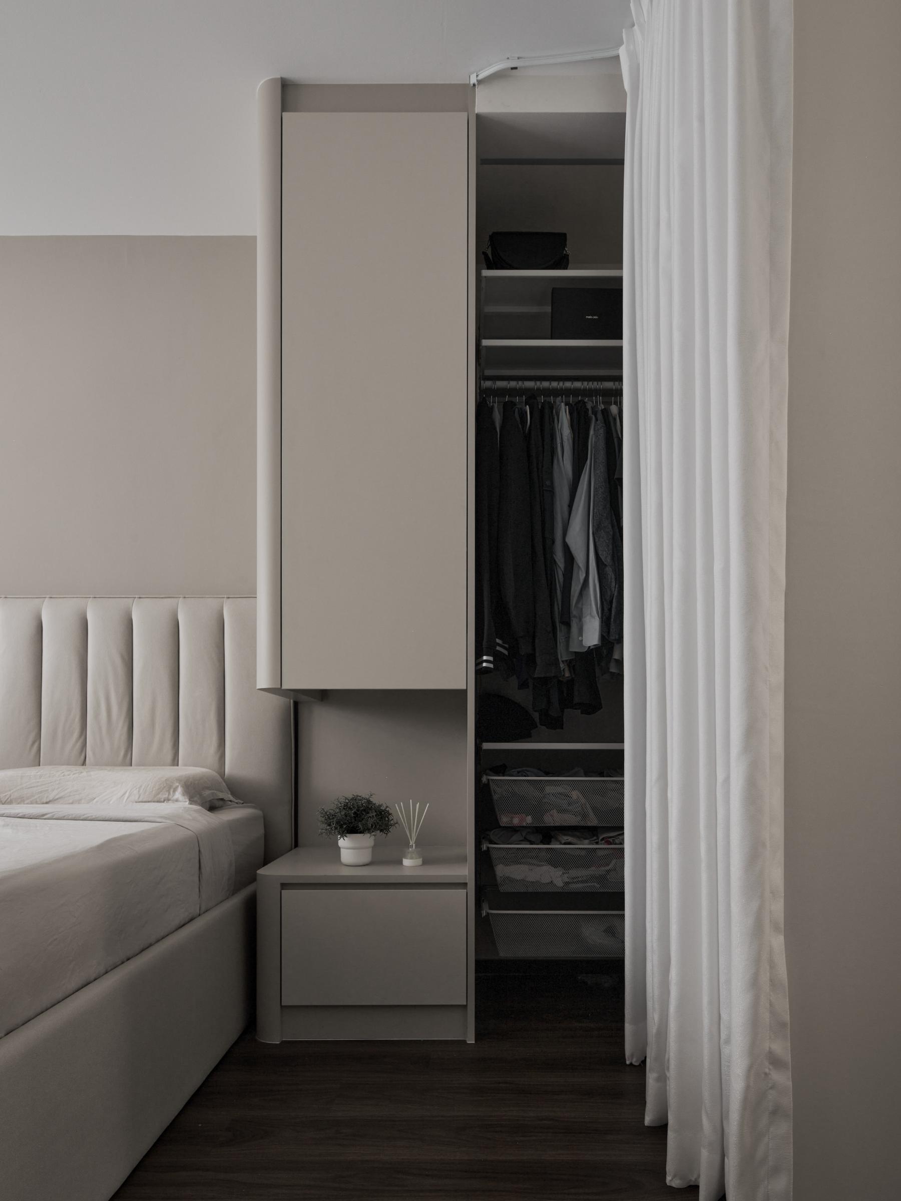 Contemporary Bedroom with Queen Bed and Bed