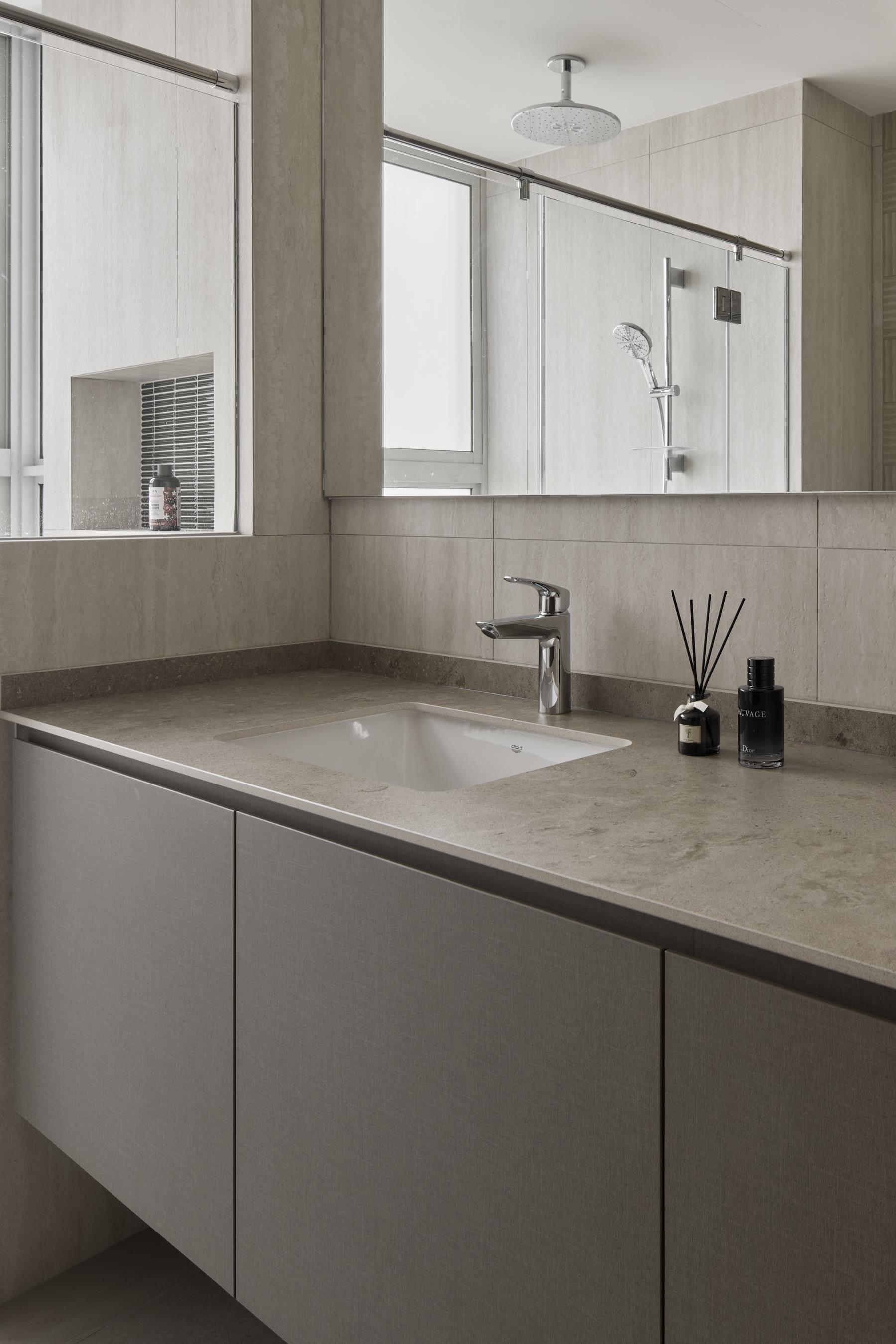 Contemporary Bathroom with Mirror and Shower Screen