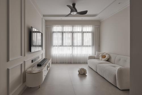 Asian Living Room at Bishan Towers