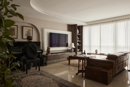 Asian Living Room at Changi Rise