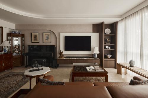 Asian Living Room at Changi Rise