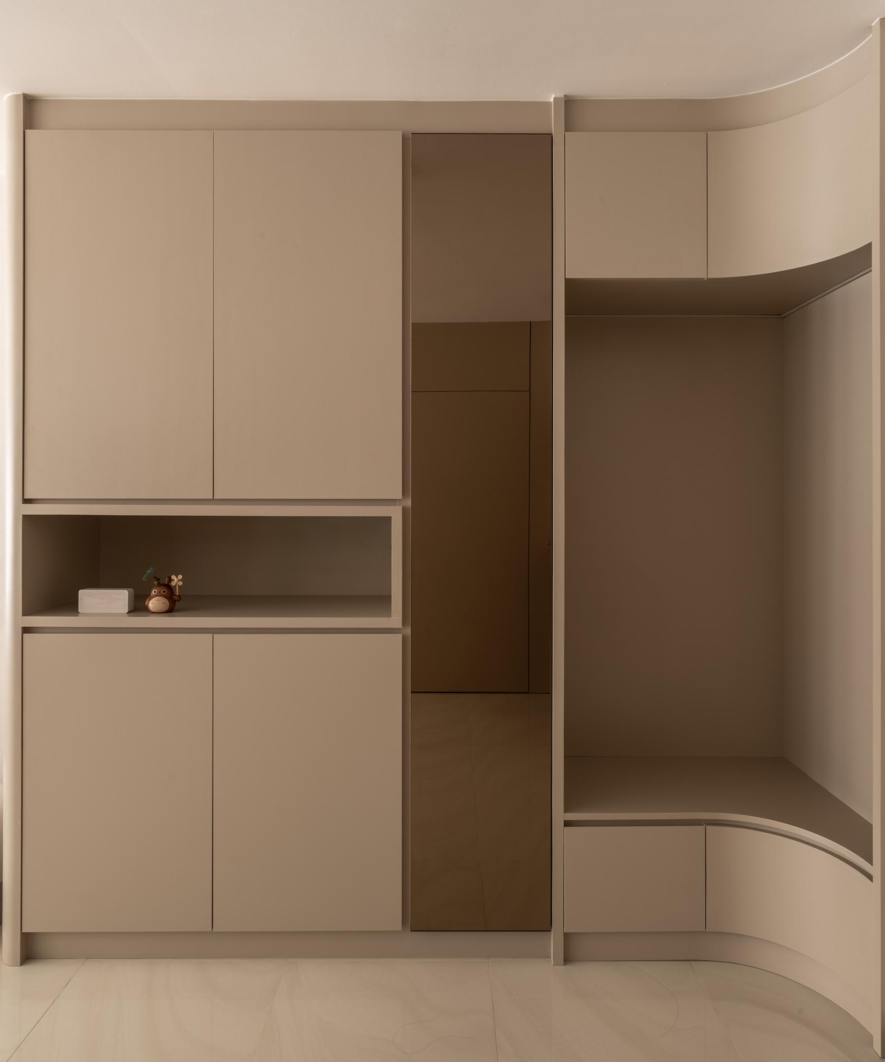 Modern Entryway with Shoe Rack and Small Storage