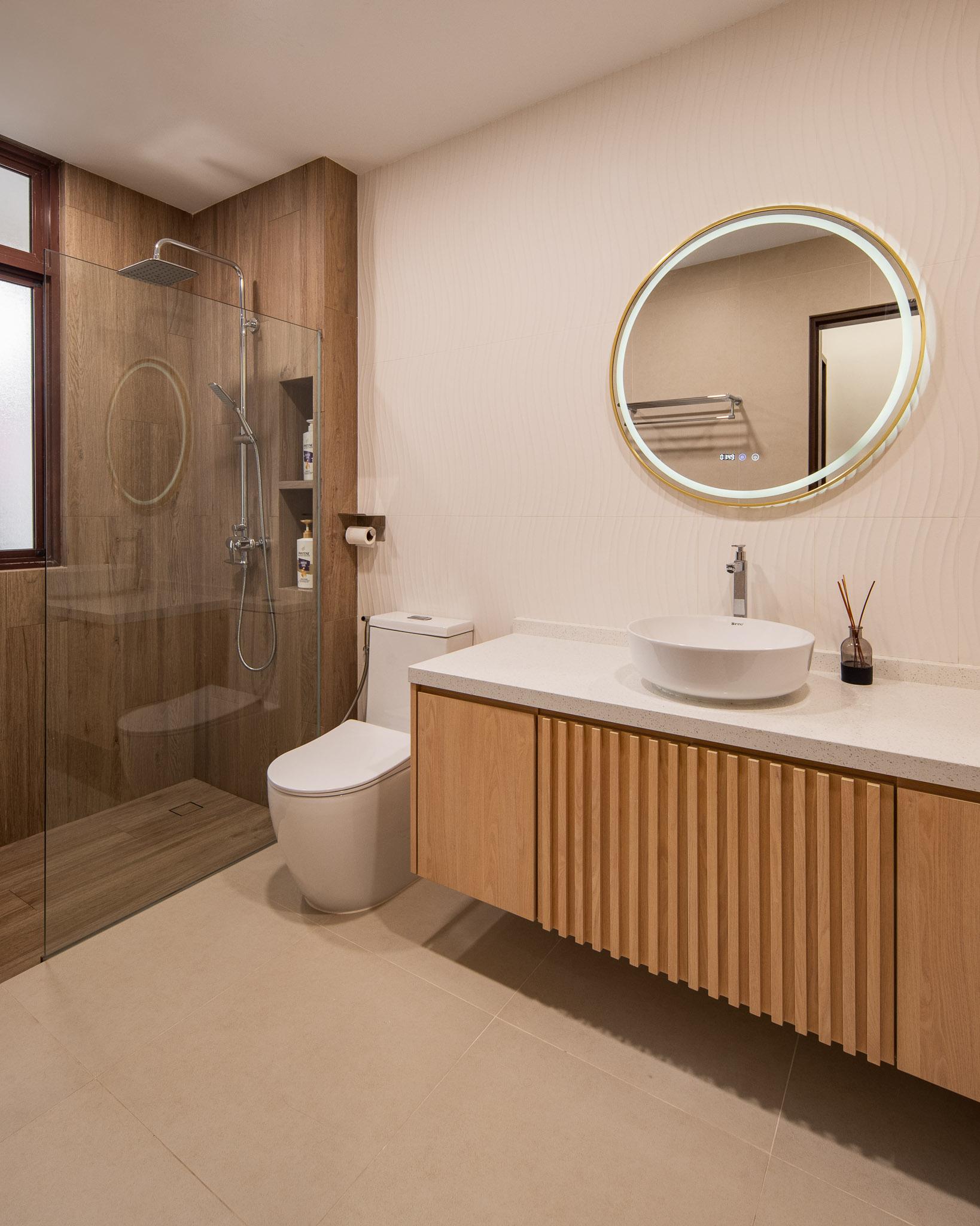 Country Bathroom with Countertop and Homogeneous Tiles
