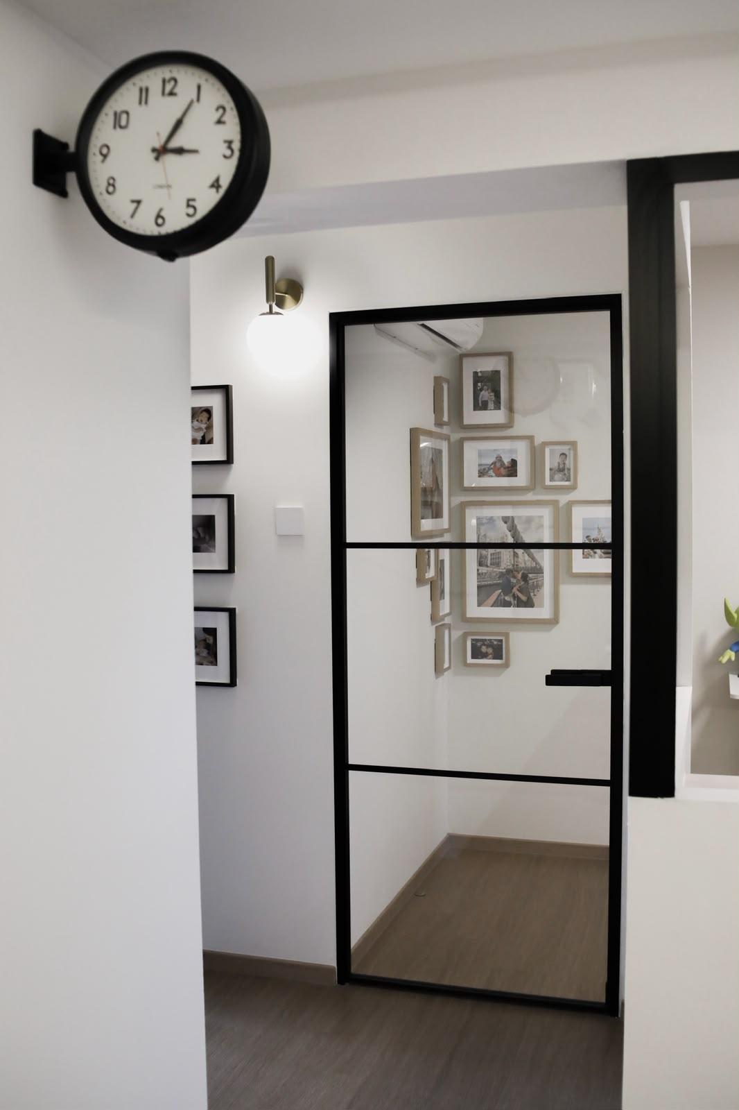 Contemporary Living Room with Bookshelf and Settee
