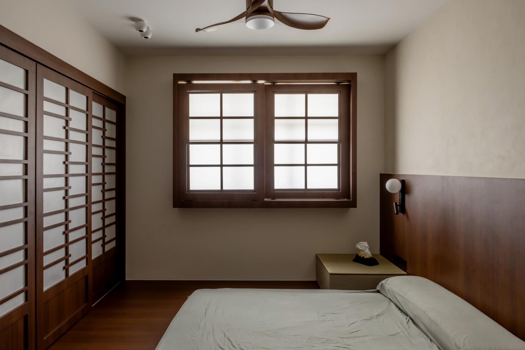 Contemporary Bedroom with Wardrobe and Sliding Wardrobe