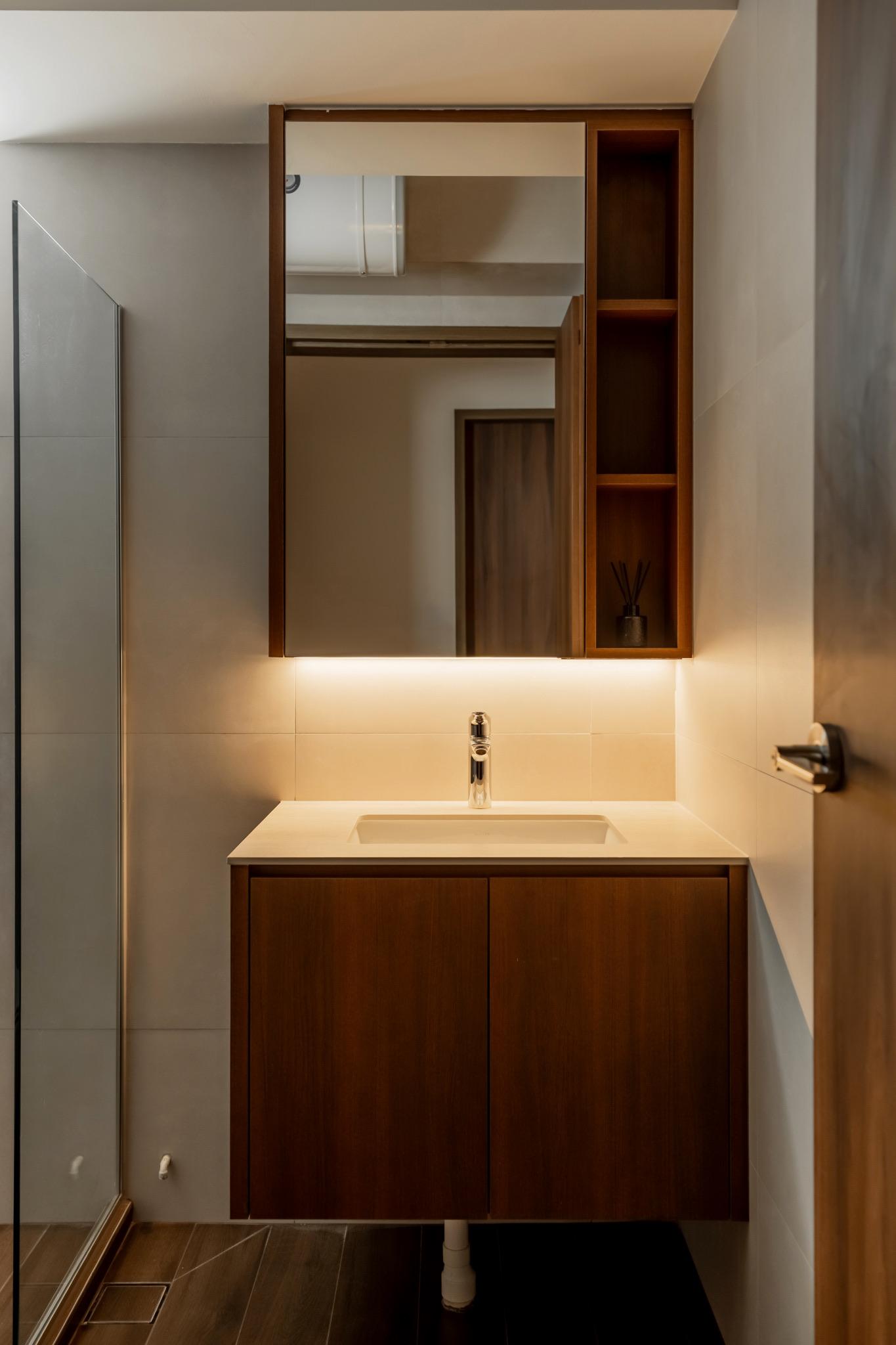 Contemporary Bathroom with Mirror and Storage Cabinets
