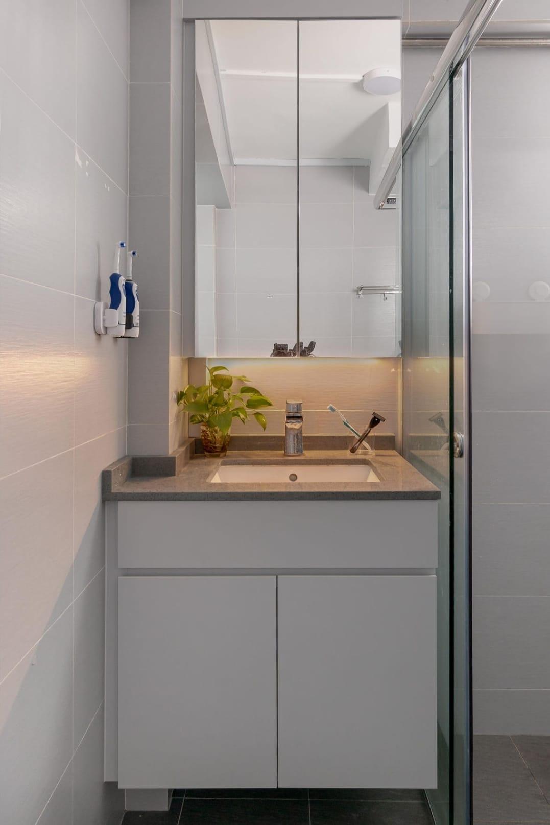 Contemporary Bathroom with Countertop and Mirror