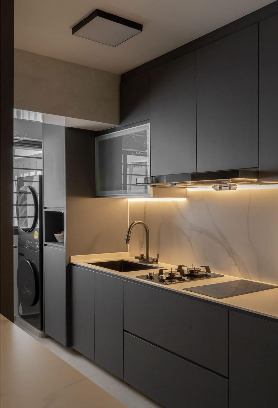 Contemporary Kitchen with Countertop and Homogeneous Tiles