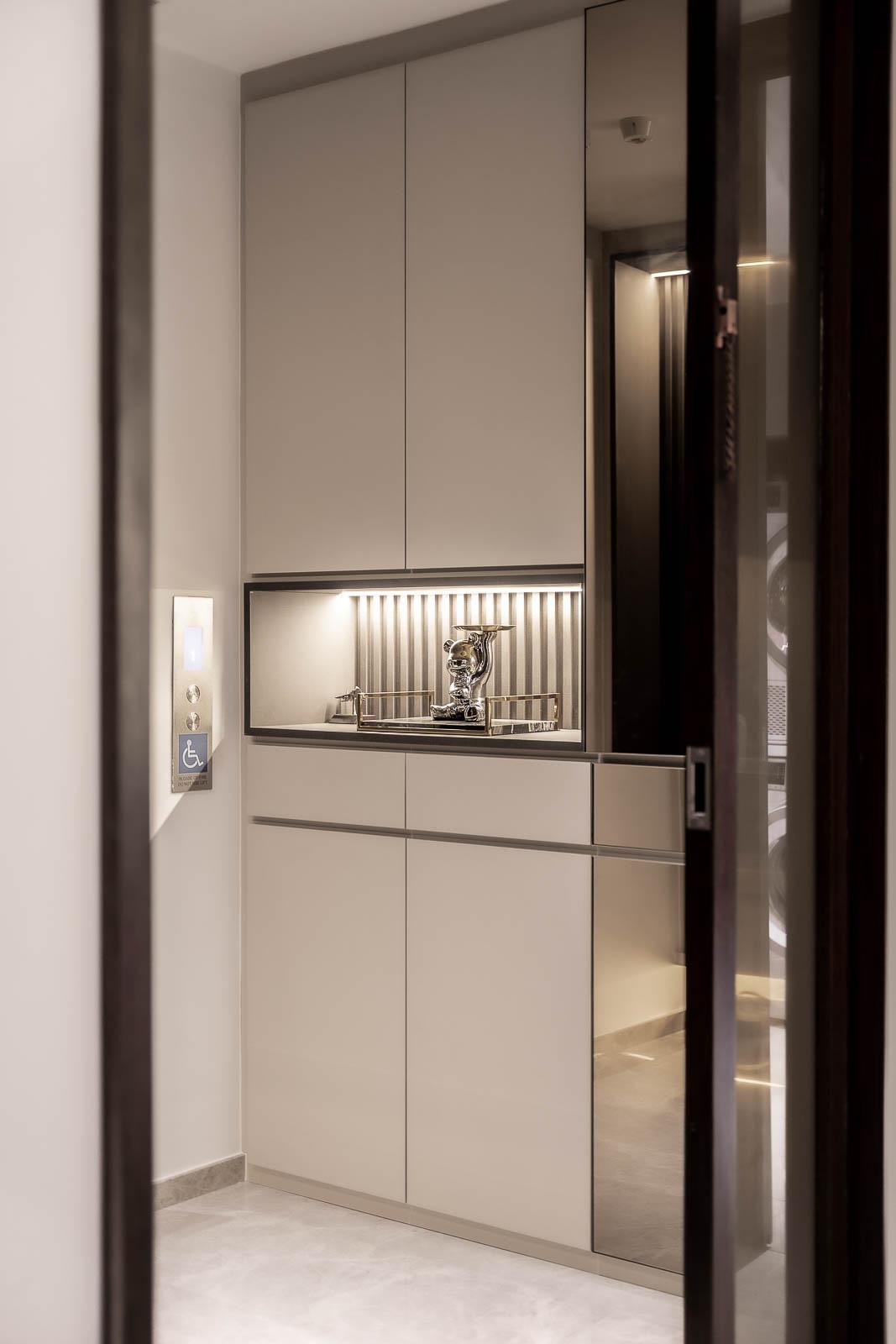Modern Entryway with Mirror and Shoe Rack