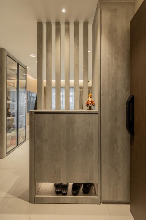 Contemporary Foyer at cck