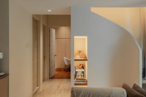 Minimalist Mezzanine at Seletar Park