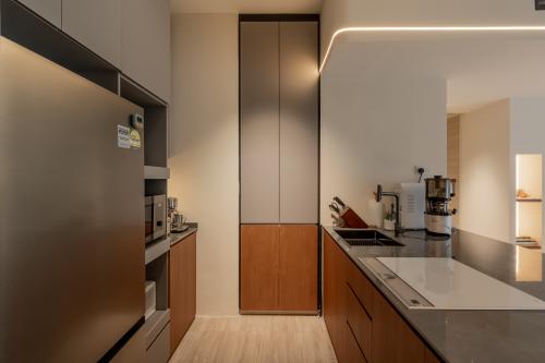 Minimalist Kitchen at Seletar Park