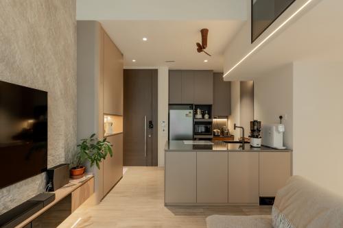 Minimalist Kitchen at Seletar Park