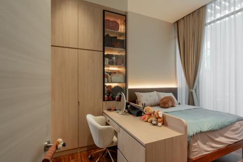 Minimalist Bedroom at Seletar Park