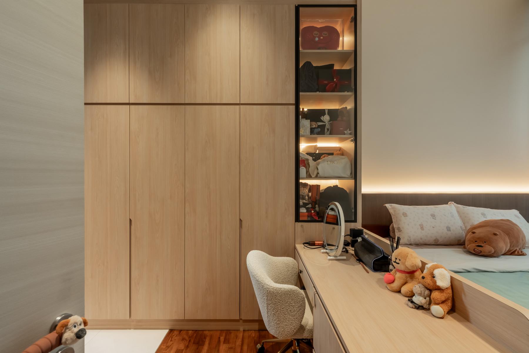 Minimalist Bedroom with Bookshelf and Platform Bed