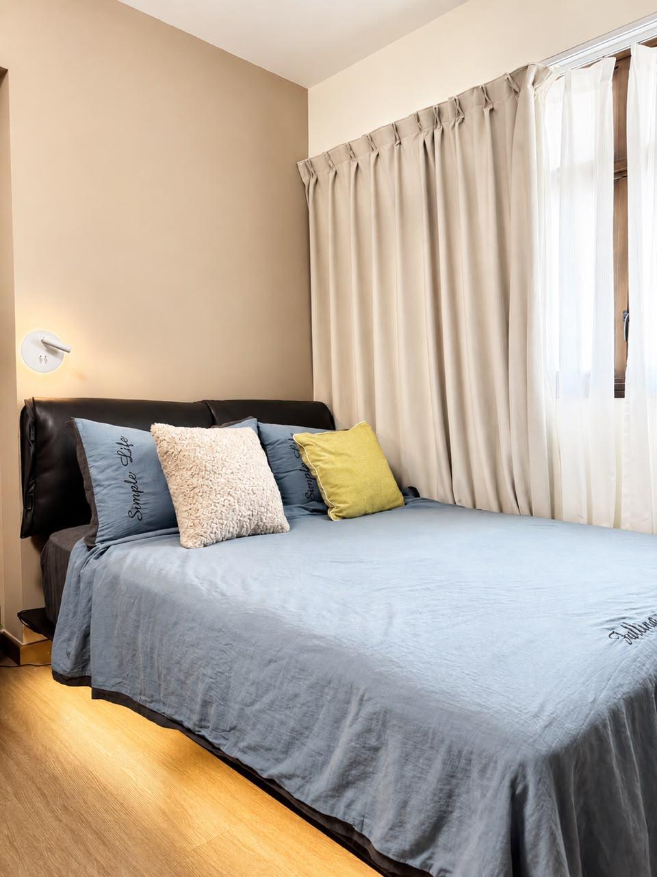Modern Bedroom with Platform Bed and Curtain