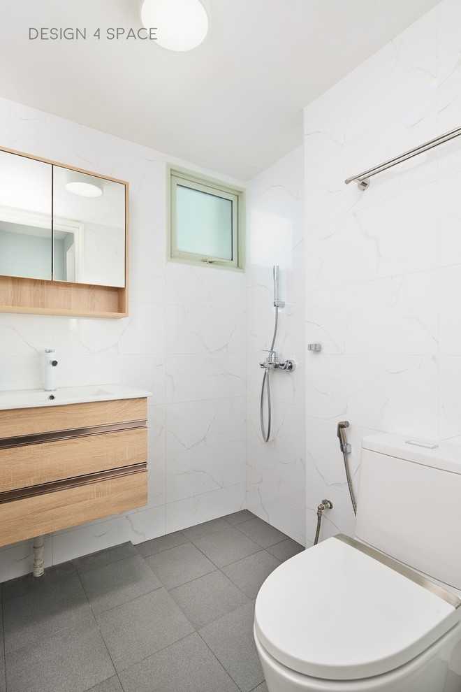 Minimalist Bathroom with Shower Screen and Bathroom Storage
