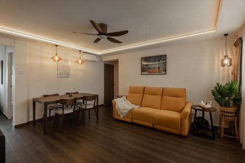 Scandinavian Living Room at Resale 4 Room HDB @ Delta Ave