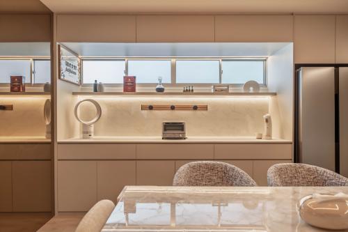 Contemporary Dining Room at Tampines Ave 5