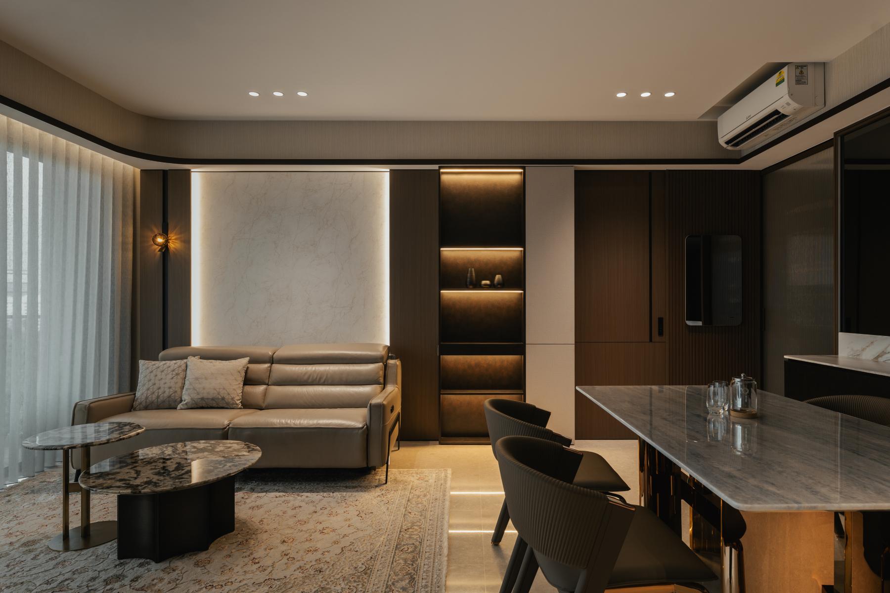 Contemporary Dining Room with Drop Ceiling and Dining Table