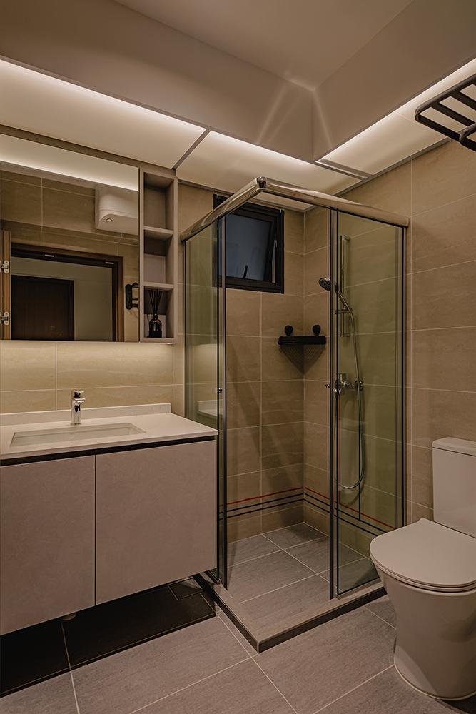 Modern Bathroom with Homogeneous Tiles and Mirror