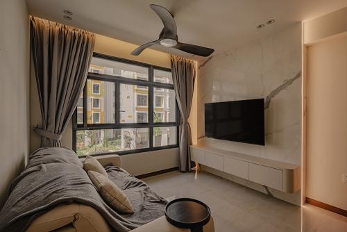 Modern Living Room at Garden Bloom @ Tengah