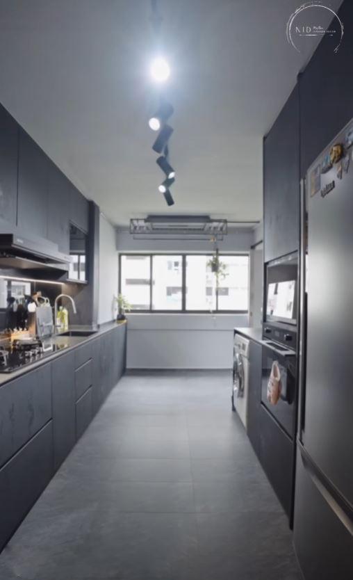 Scandinavian Kitchen with Countertop and Homogeneous Tiles