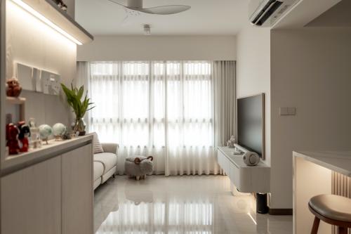 Modern Entryway at Macpherson Weave 95B Circuit Road