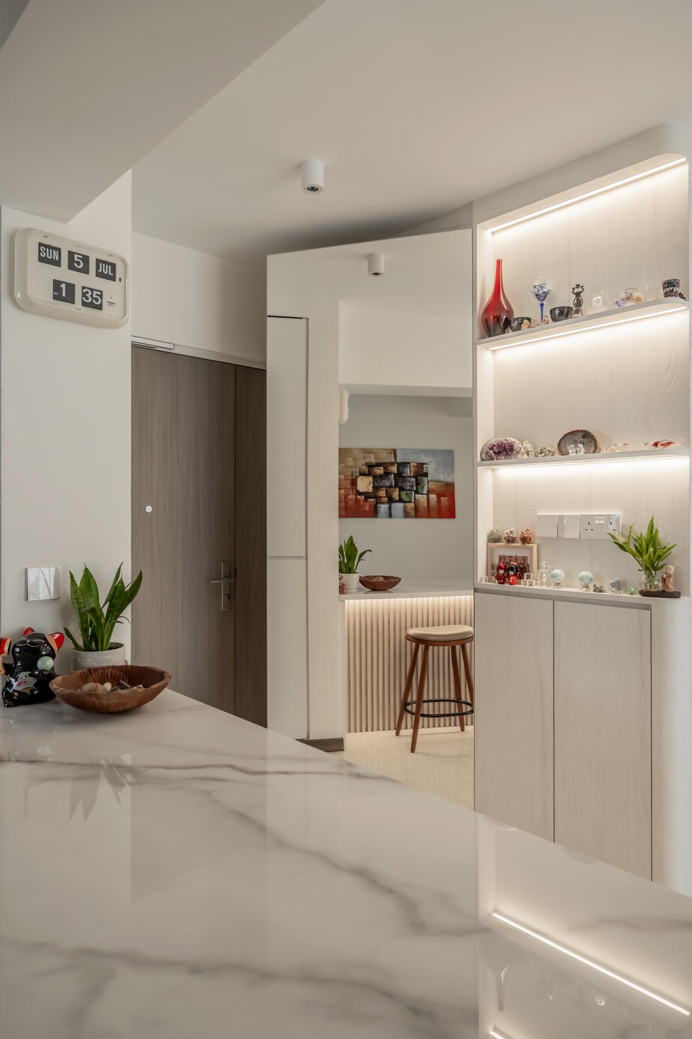 Modern Entryway with Mirror and Small Storage