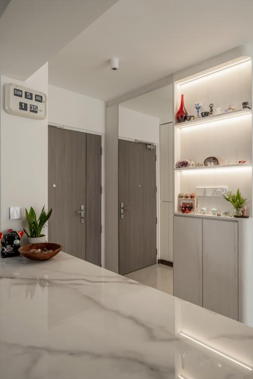 Modern Foyer at Macpherson Weave 95B Circuit Road