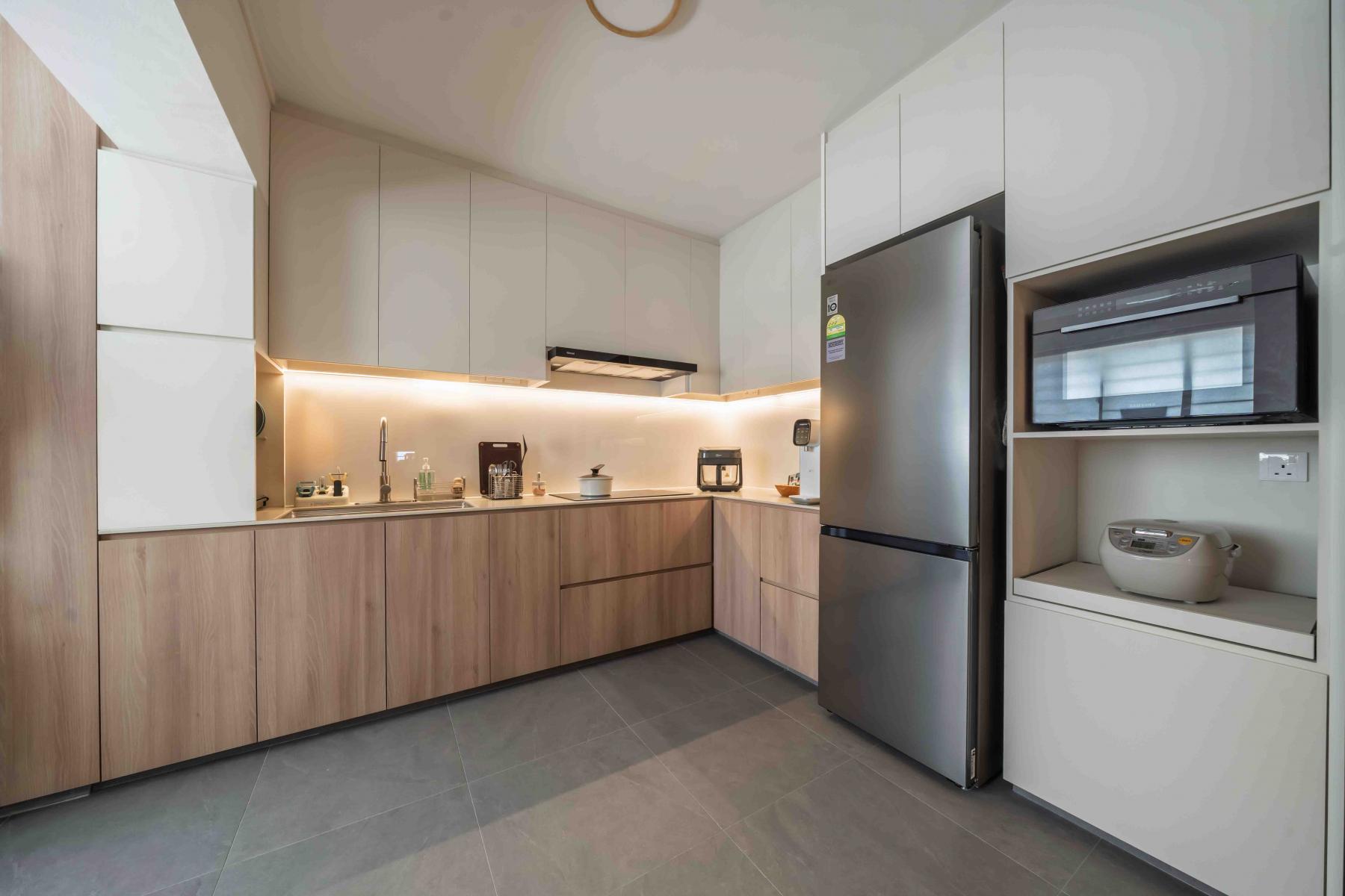 Minimalist Kitchen with Countertop and Cupboard