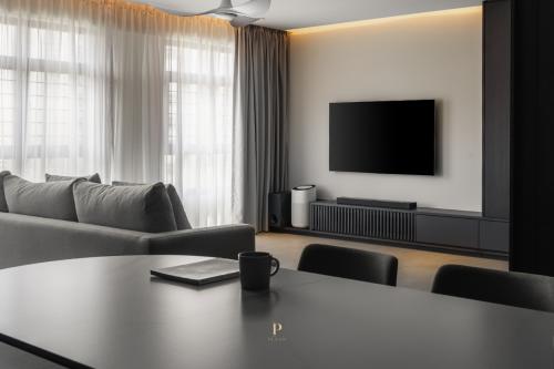 Modern Living Room at 648C Tampines Street 62