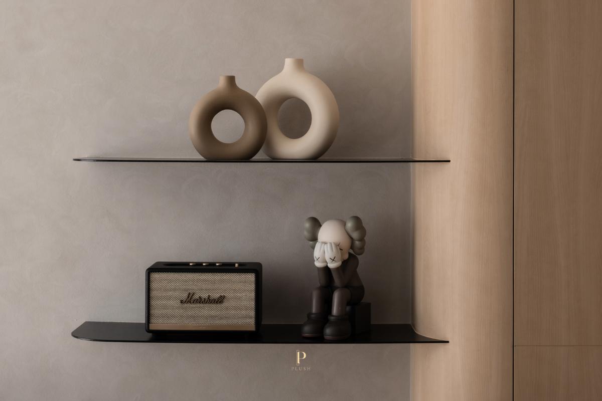 Minimalist Living Room with Display Cabinets and Lighting